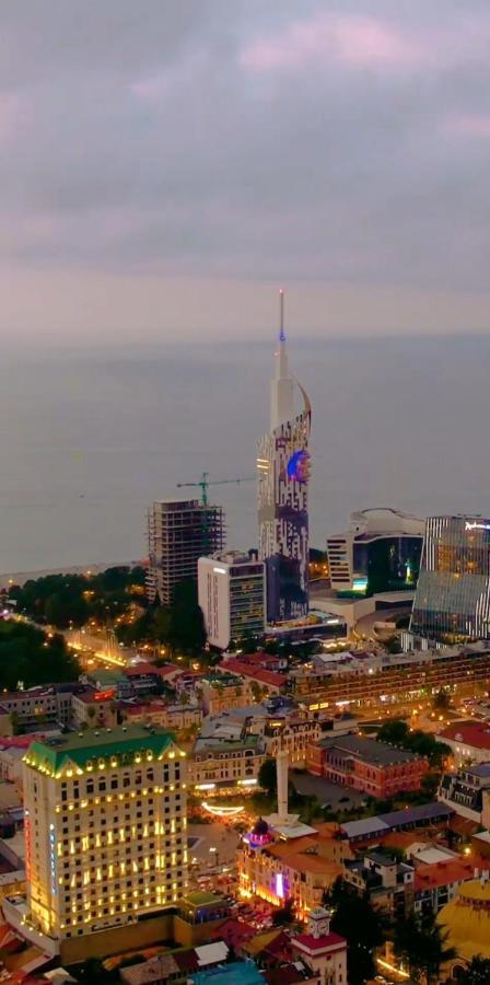 Orbi City In Batoumi Extérieur photo